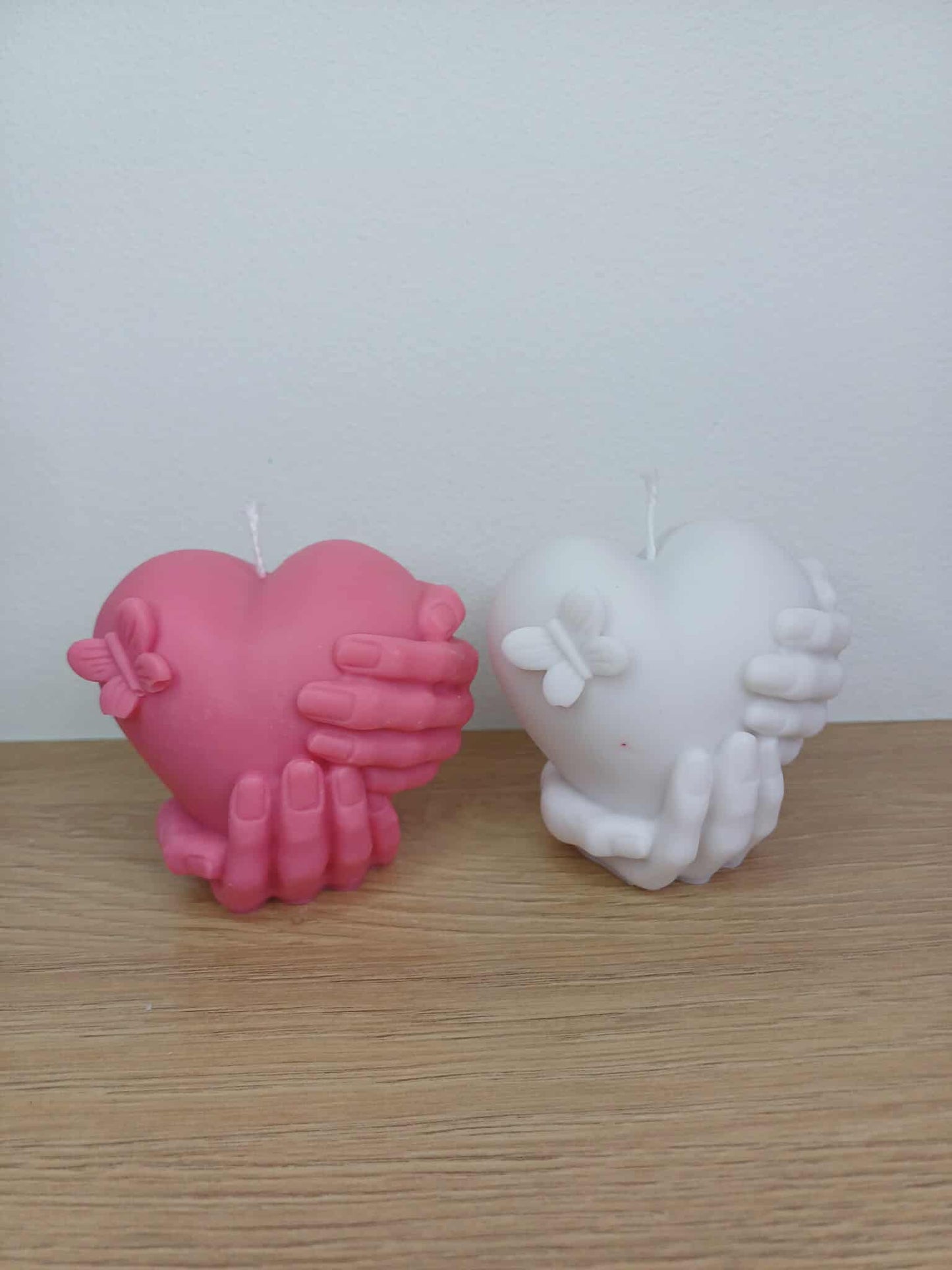 Hartje met Vlinder in Handen